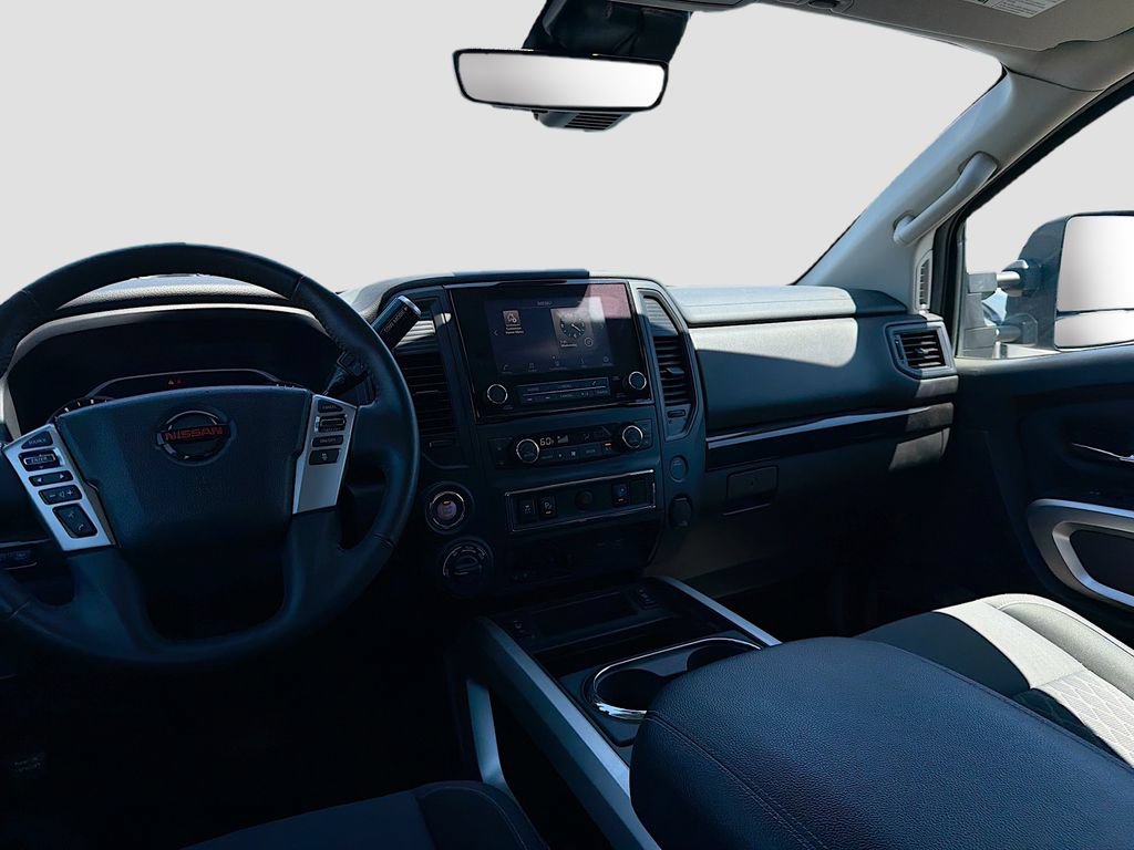 Used 2024 Nissan Titan SV w/ SV Convenience Package AWD/4WD image 21