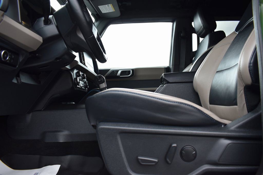 Used 2023 Ford Bronco Wildtrak image 8