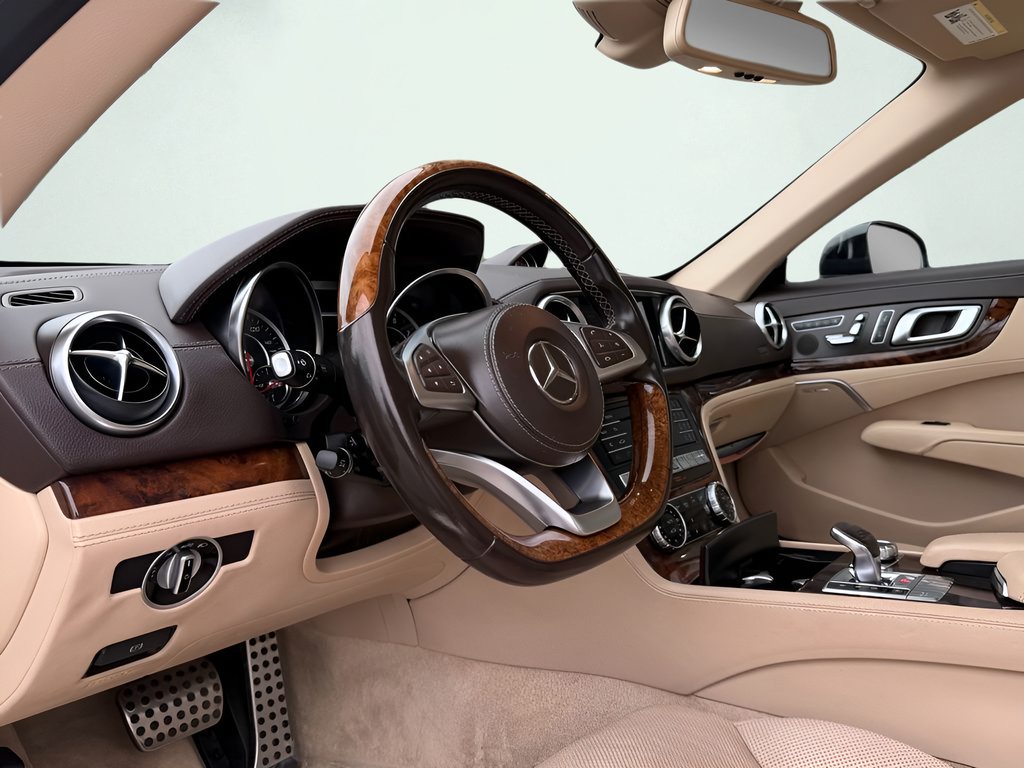Used 2018 Mercedes-Benz SL 450 image 2
