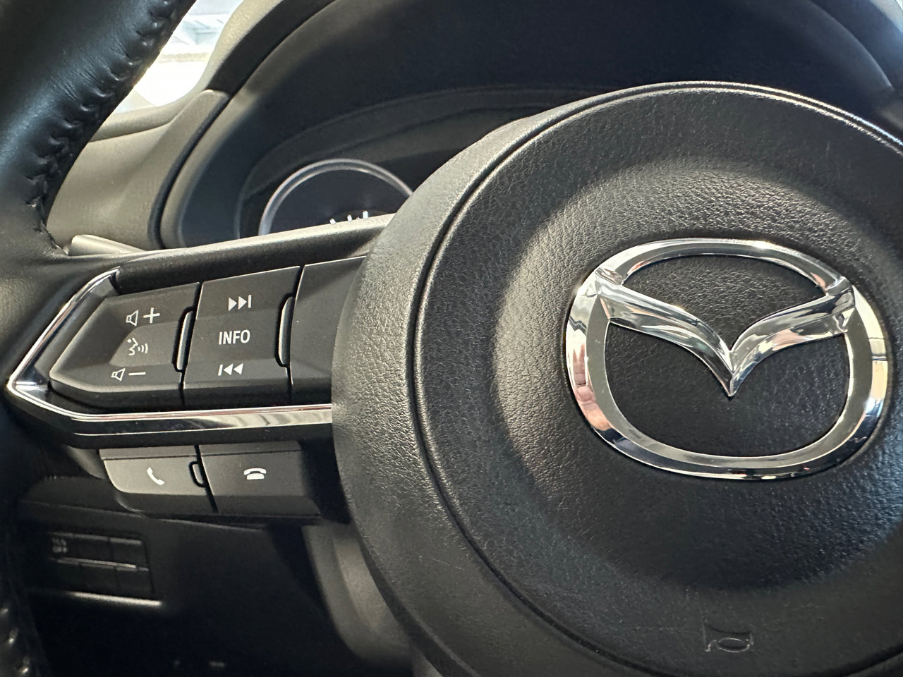 Used 2018 MAZDA CX-5 Sport image 31