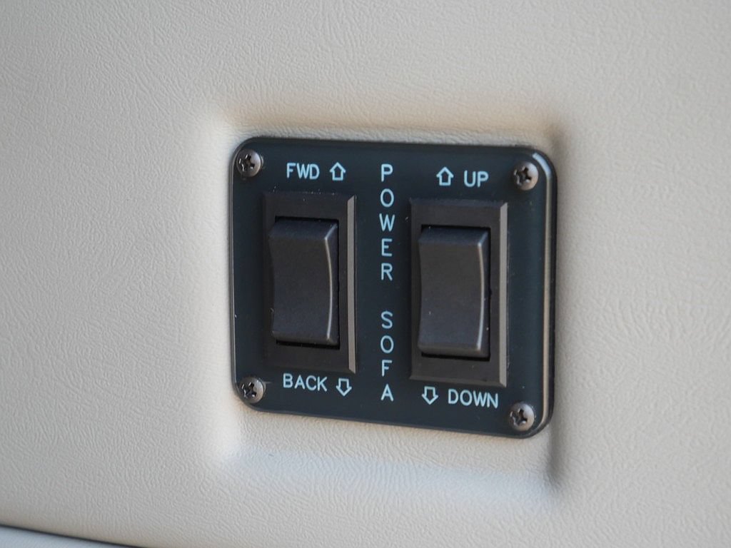 Used 2022 Ford Transit 150 Low Roof AWD image 60