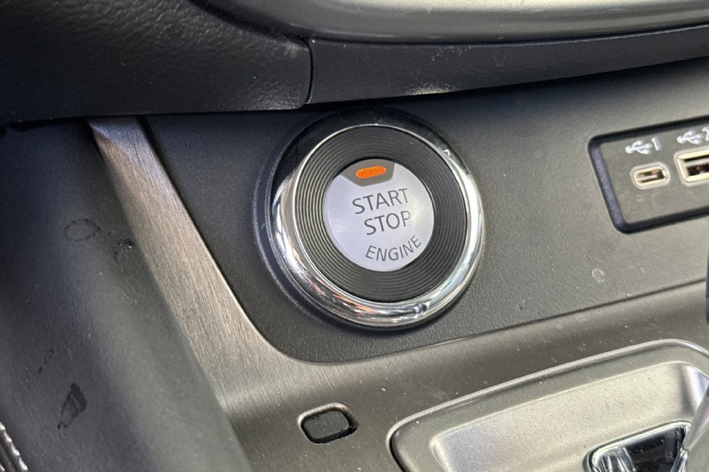 Certified 2023 Nissan Murano SL w/ SL Moonroof Package FWD image 22