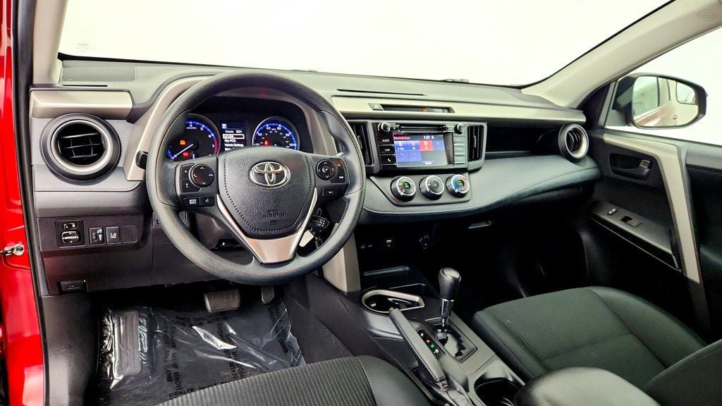 Used 2018 Toyota RAV4 LE w/ All Weather Liner Package AWD/4WD image 12
