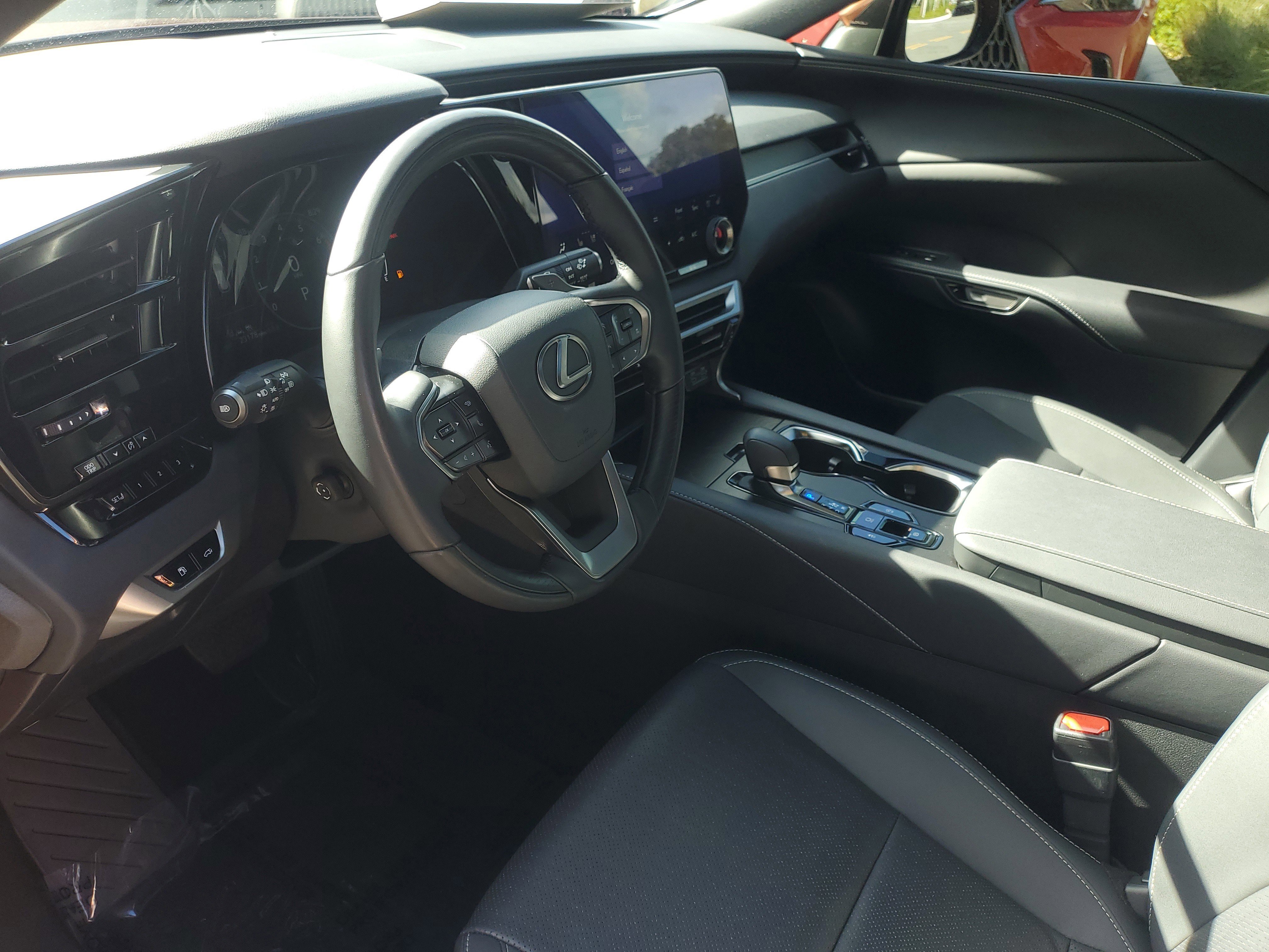 Used 2024 Lexus RX 350 Premium image 15