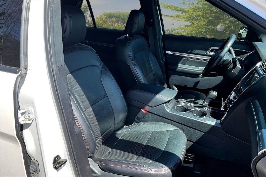 Used 2019 Ford Explorer Sport w/ Equipment Group 401A image 7