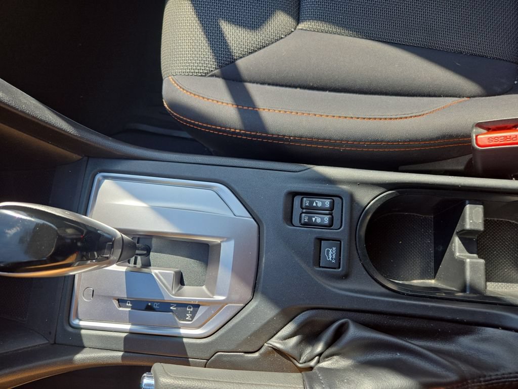 Used 2020 Subaru Crosstrek 2.0i Premium w/ Moonroof Package 2 AWD/4WD image 26