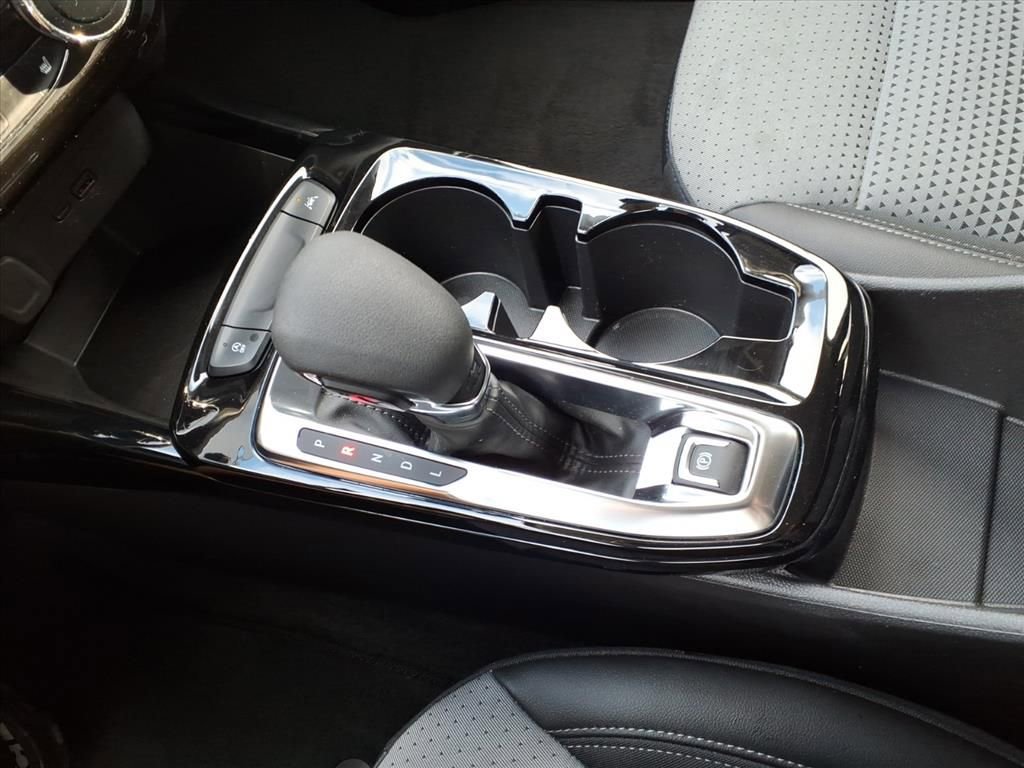 Used 2024 Chevrolet Trax LT w/ Driver Confidence Package FWD image 26