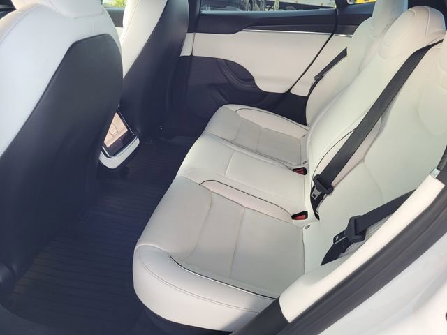 Used 2022 Tesla Model S Plaid image 17