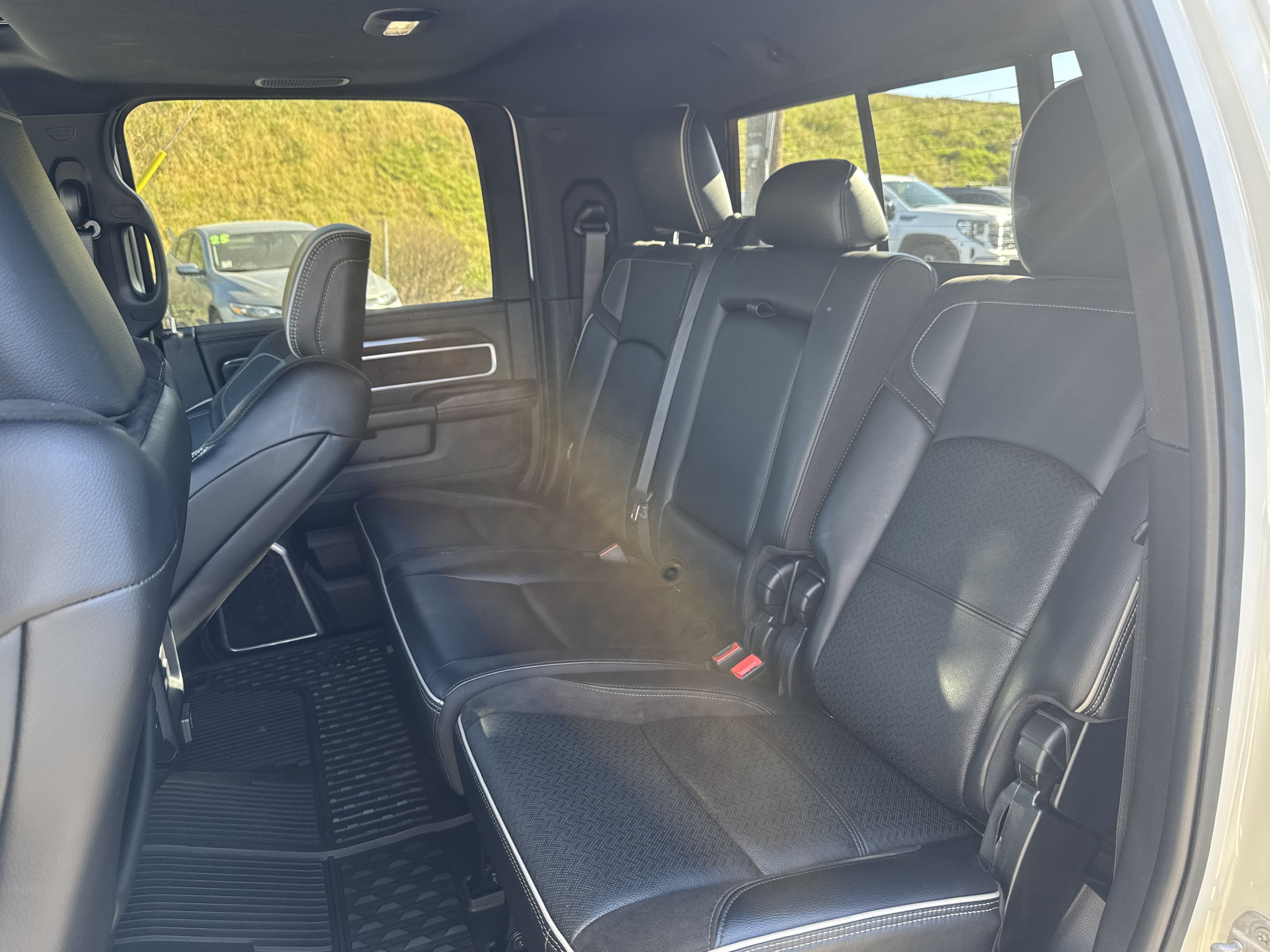 Used 2023 RAM 2500 Laramie AWD/4WD image 13