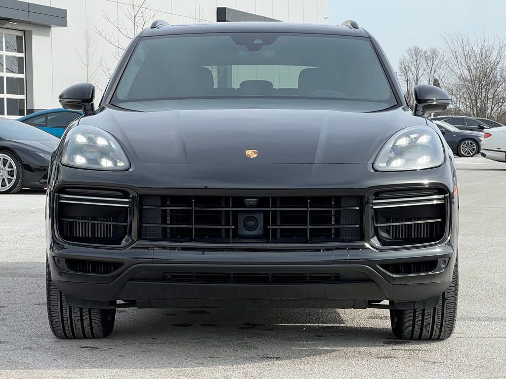 Used 2021 Porsche Cayenne Turbo image 5