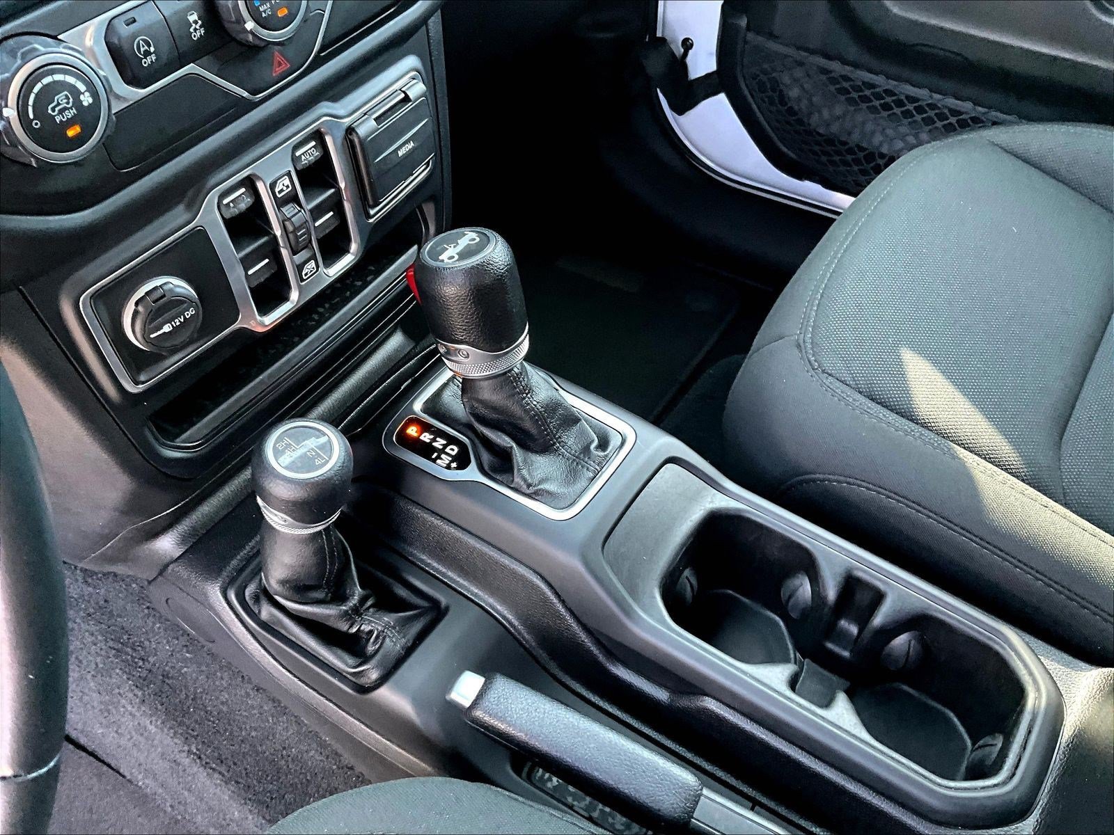 Used 2018 Jeep Wrangler Unlimited Sport S AWD/4WD image 18