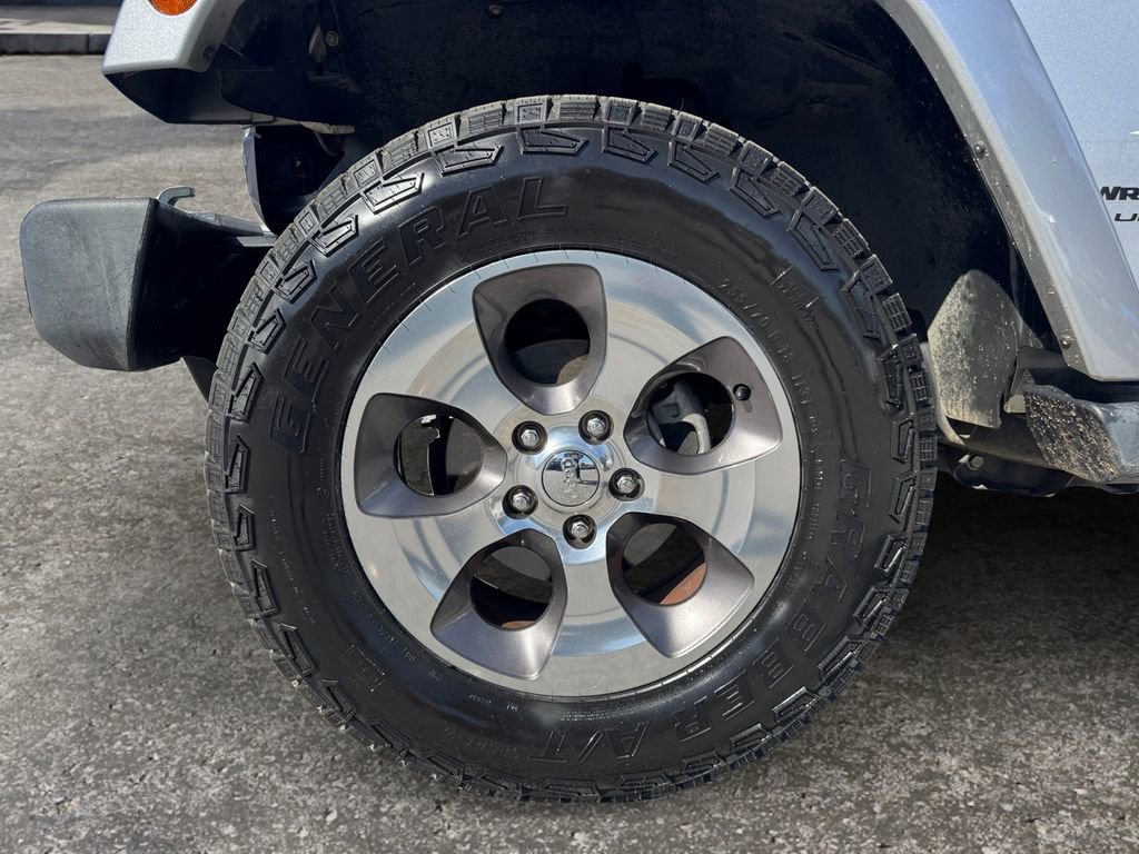 Used 2018 Jeep Wrangler Unlimited Sahara image 8