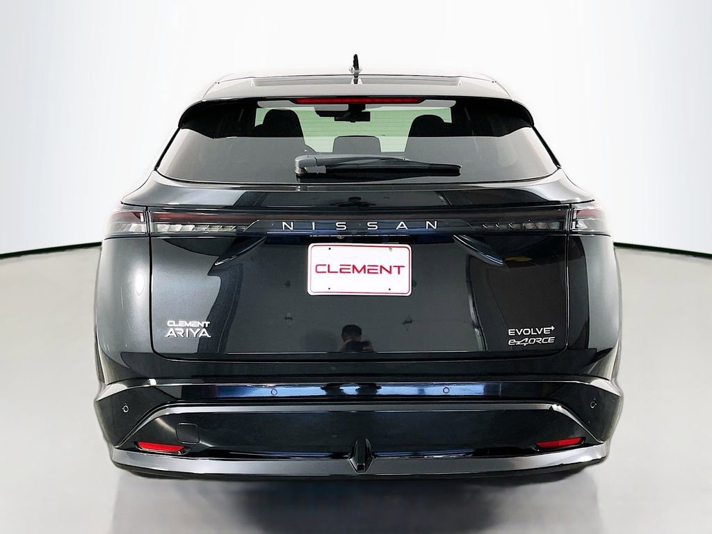Used 2025 Nissan Ariya AWD image 8
