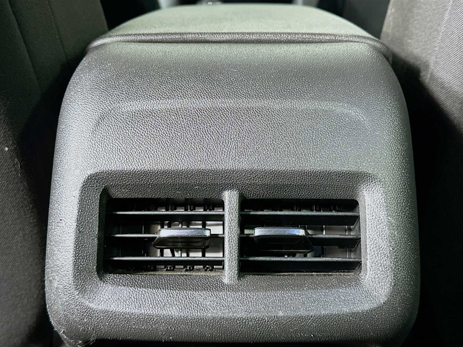 Used 2020 Chevrolet Equinox LT image 22