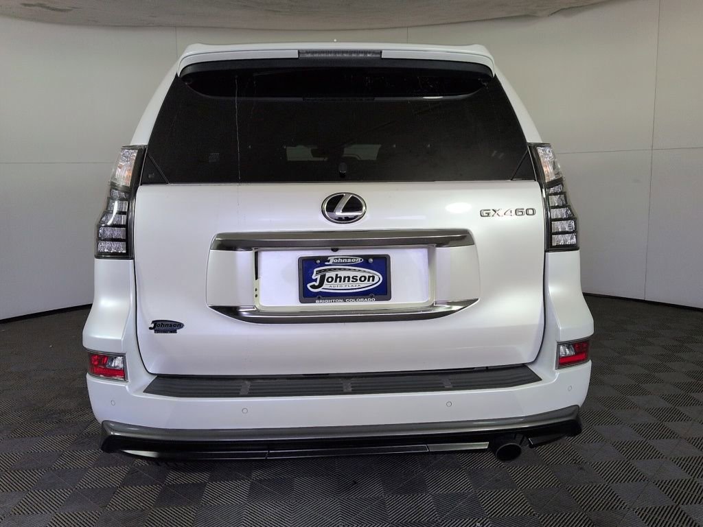 Used 2023 Lexus GX 460 Luxury w/ Sport Design Package AWD/4WD image 6