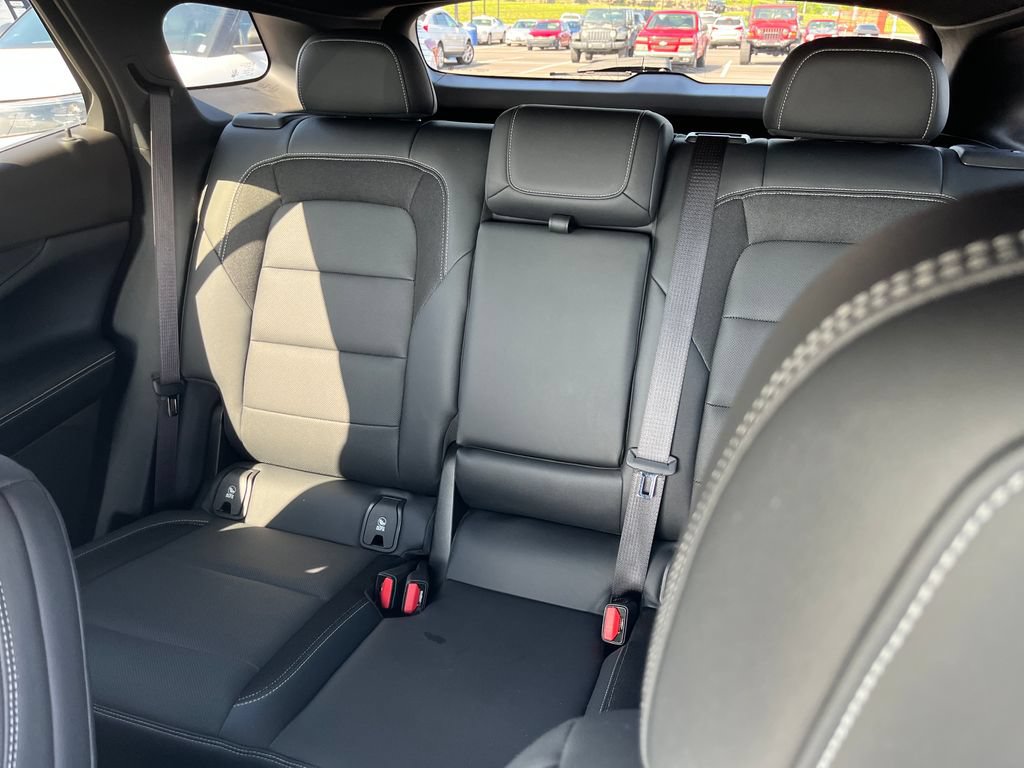 Used 2024 Chevrolet Blazer EV LT AWD/4WD image 12