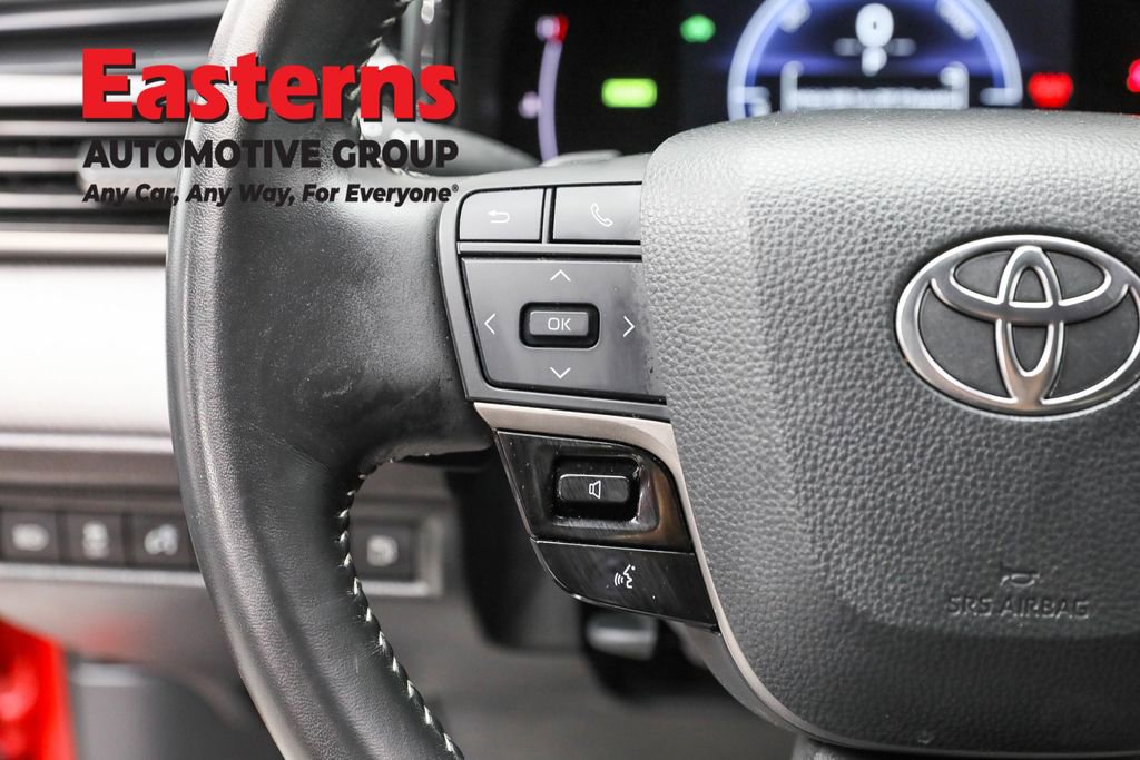 Used 2025 Toyota Camry SE w/ Convenience Package AWD/4WD image 15