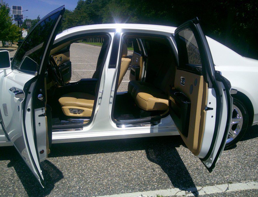 Used 2013 Rolls-Royce Ghost RWD image 63