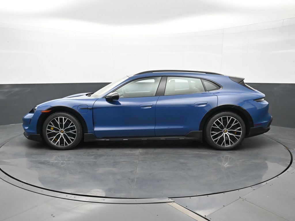 Certified 2022 Porsche Taycan Turbo S w/ Premium Package AWD/4WD image 2