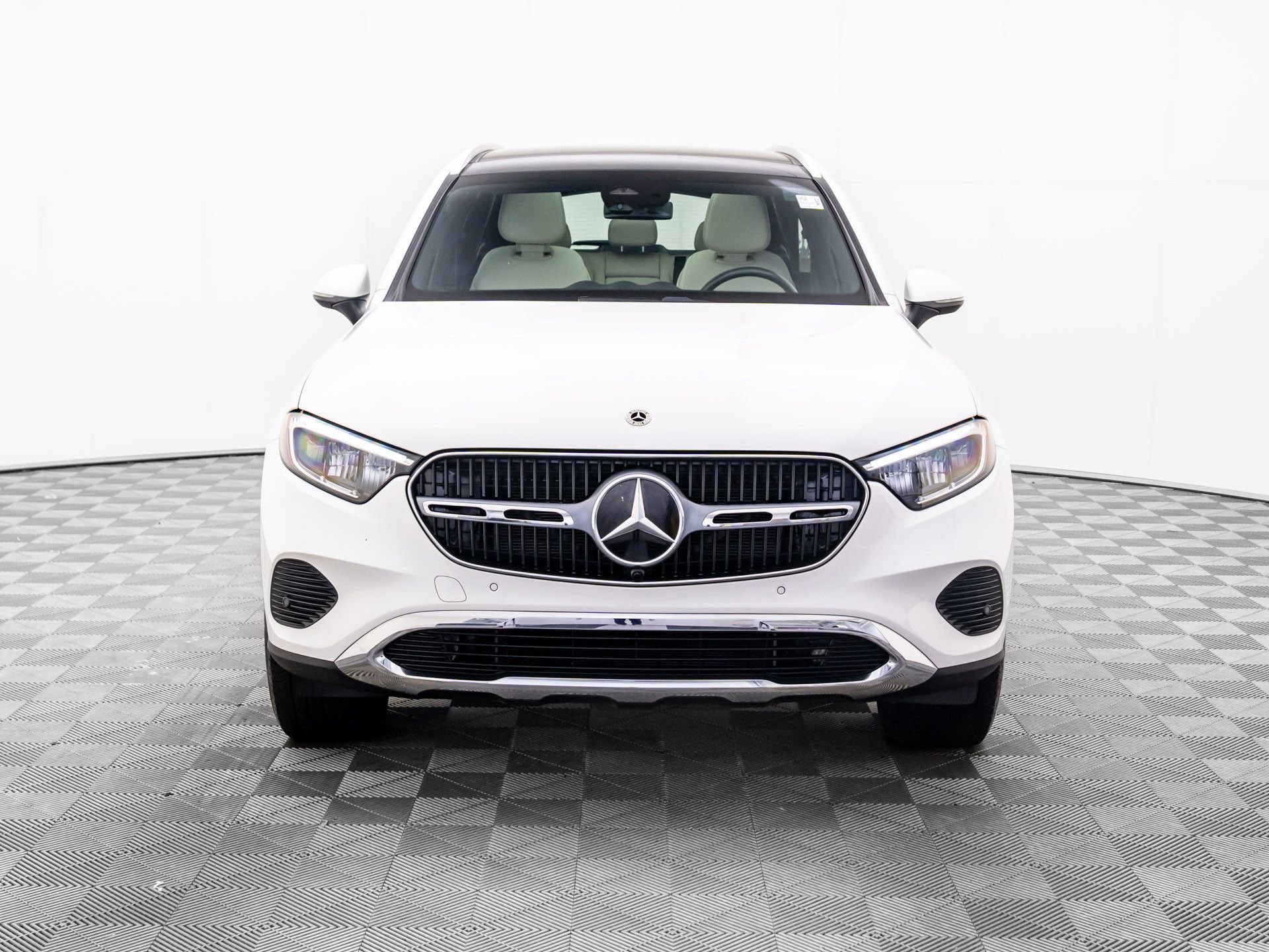 Certified 2025 Mercedes-Benz GLC 300 4MATIC image 10