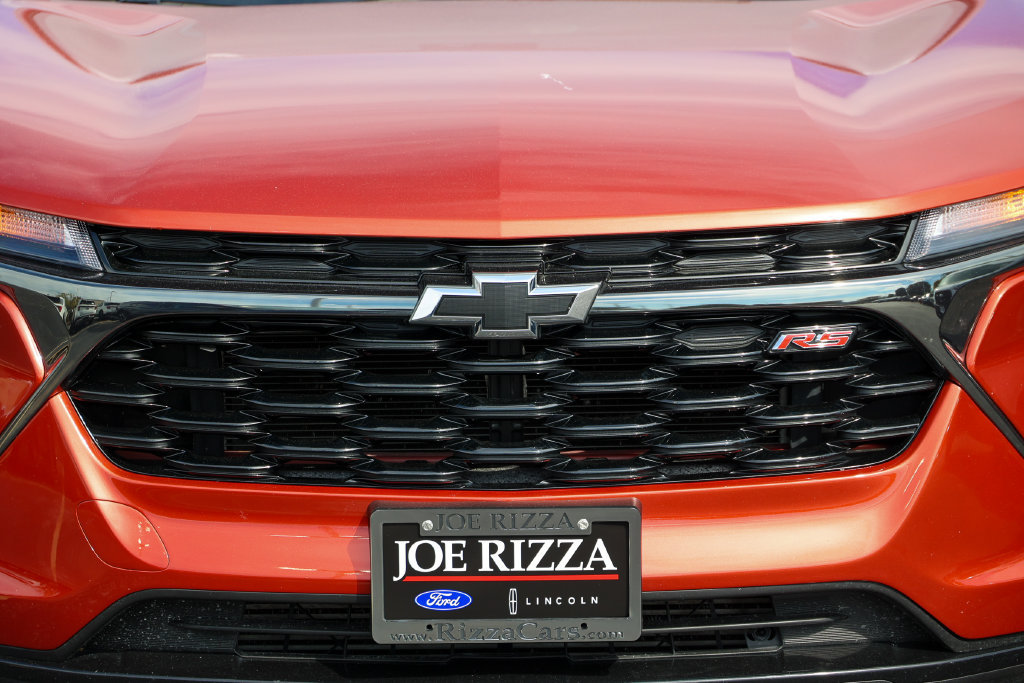 Used 2024 Chevrolet Trax RS w/ Driver Confidence Package FWD image 14