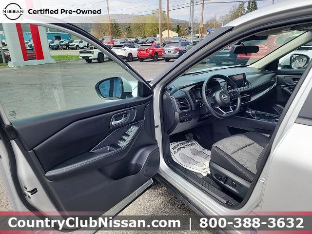 Certified 2024 Nissan Rogue SV AWD/4WD image 10
