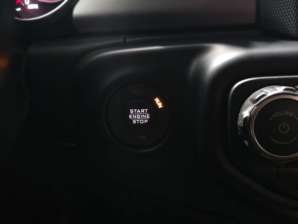 Used 2020 Jeep Gladiator Rubicon w/ LED Lighting Group image 21