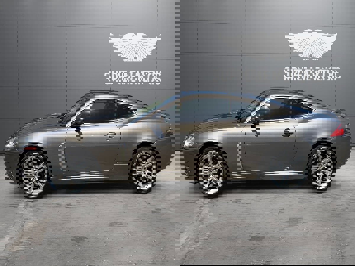 Used 2009 Jaguar XKR R image 2