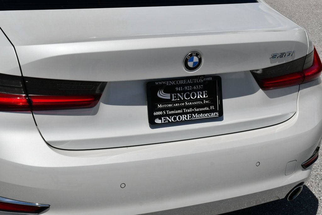 Used 2019 BMW 330i Sedan w/ Convenience Package RWD image 9