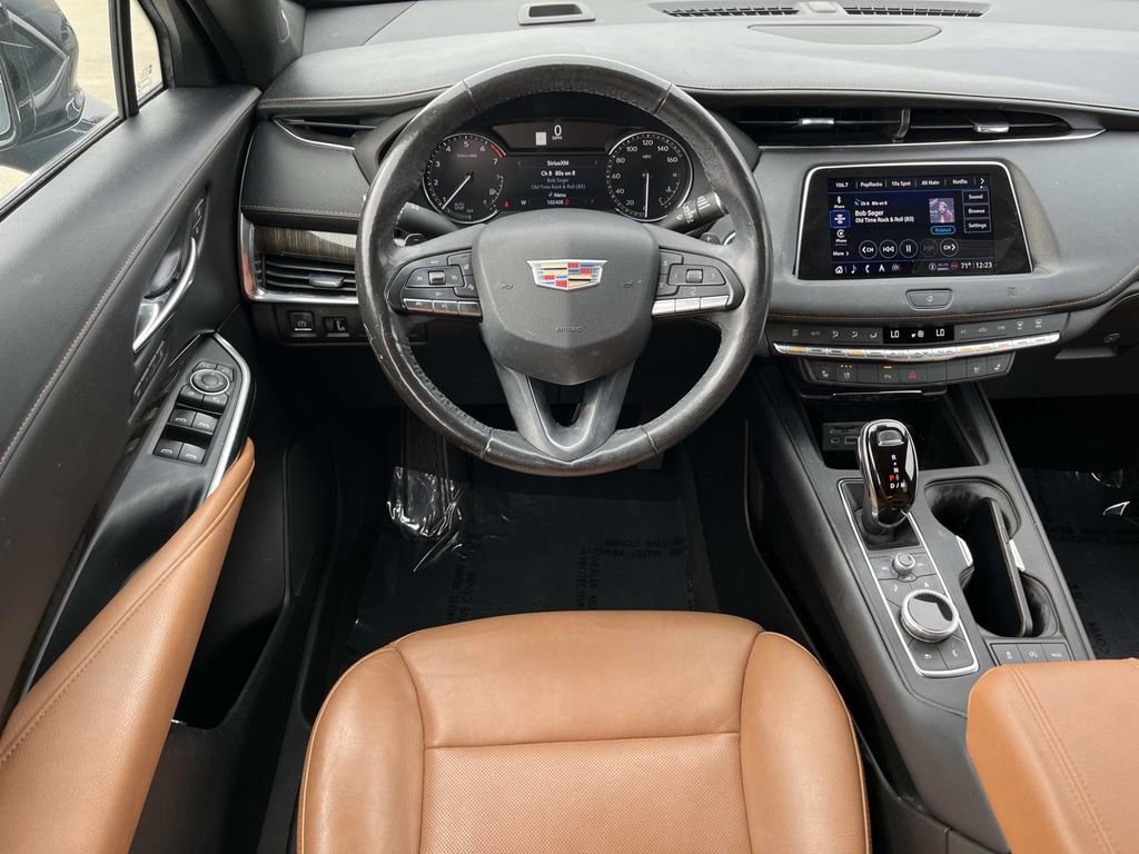 Used 2021 Cadillac XT4 Premium Luxury image 14