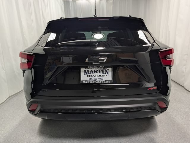 New 2026 Chevrolet Trax RS w/ Sunroof Package FWD image 4