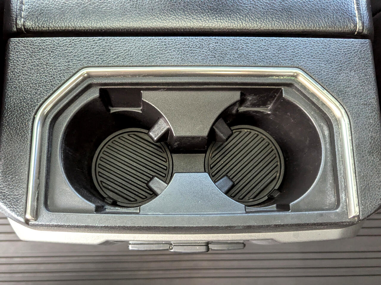 Used 2018 Ford F150 Raptor w/ Equipment Group 802A Luxury image 63