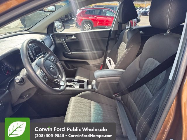 Used 2017 Kia Sportage LX AWD/4WD image 10