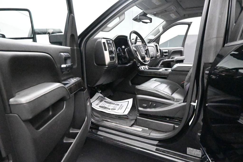 Used 2015 GMC Sierra 3500 Denali w/ Duramax Plus Package AWD/4WD image 9