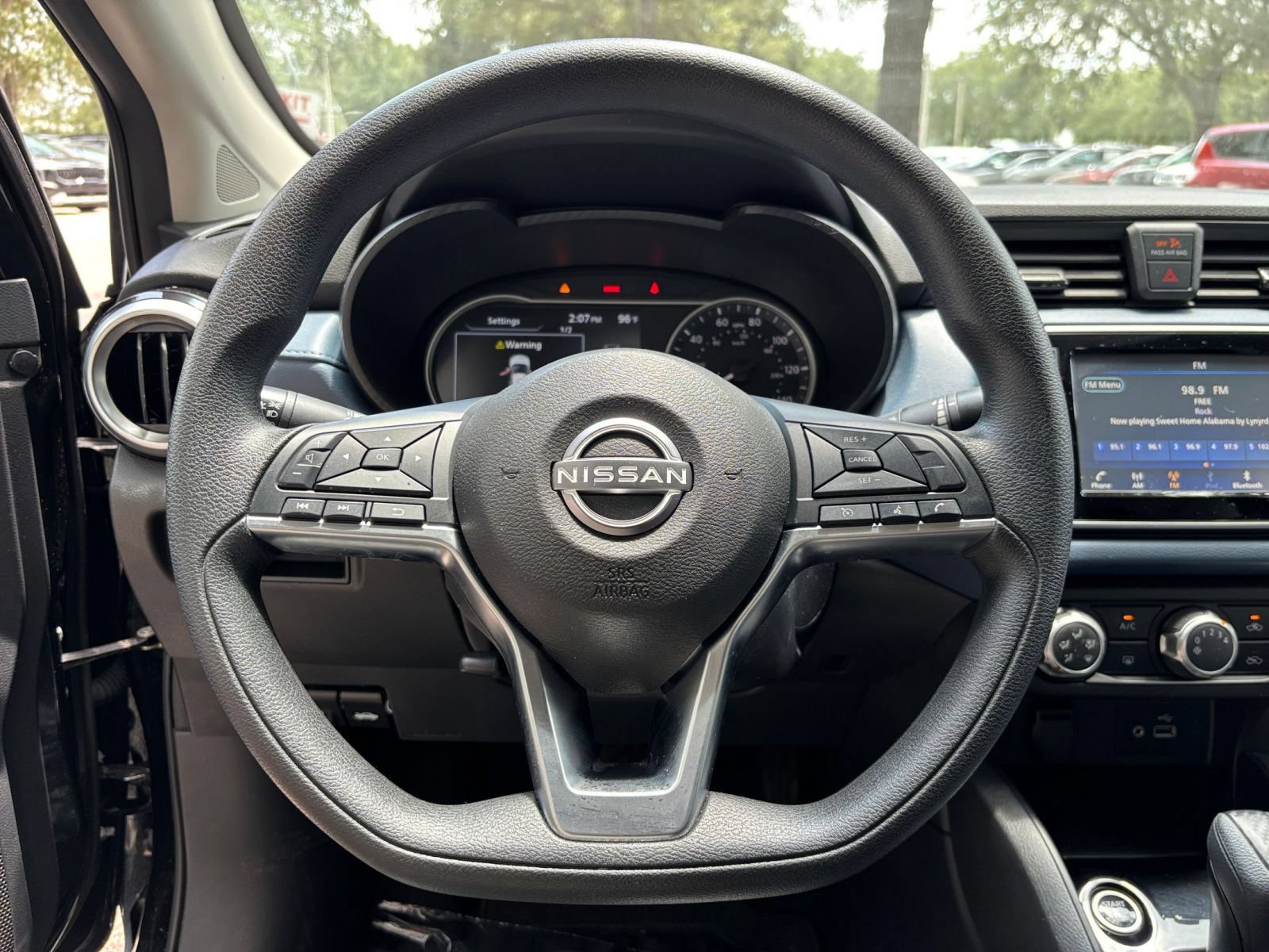 Used 2025 Nissan Versa SV FWD image 25