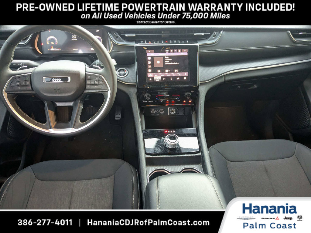 Used 2023 Jeep Grand Cherokee Laredo RWD image 14