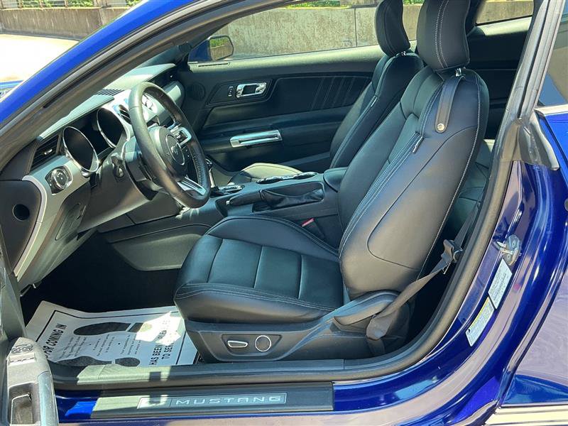 Used 2015 Ford Mustang Premium RWD image 28