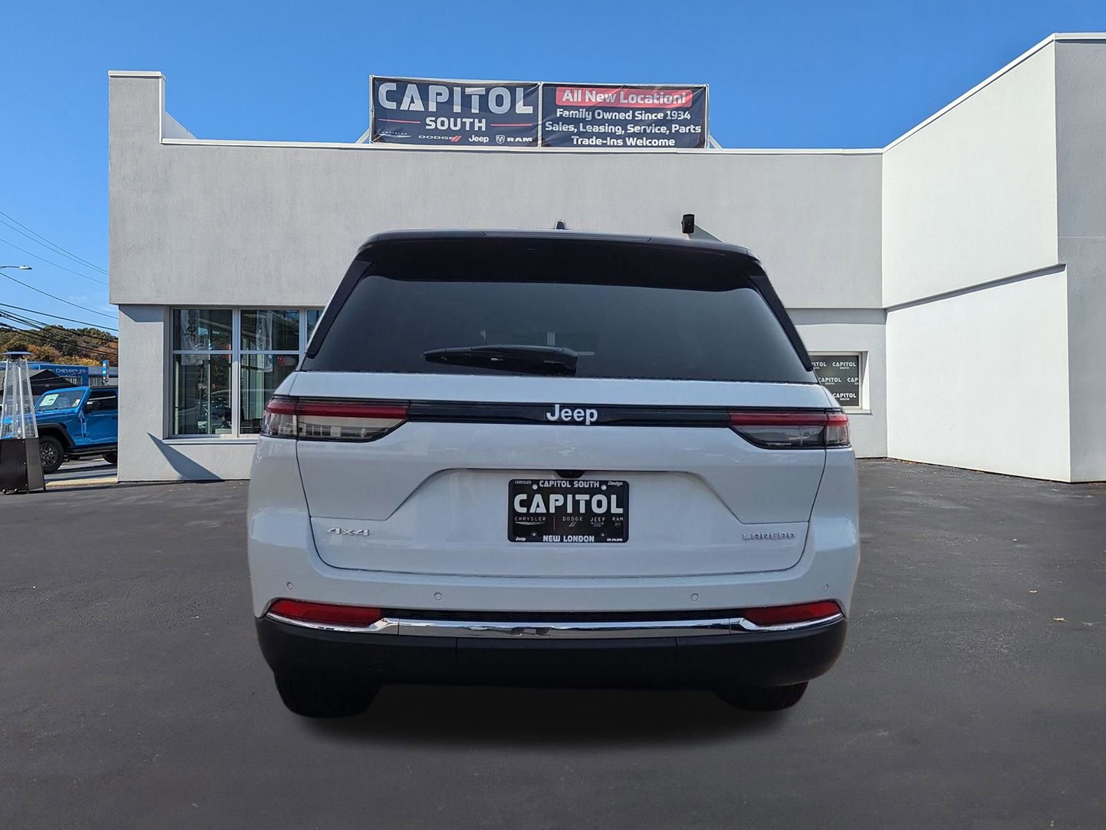 New 2025 Jeep Grand Cherokee Laredo X w/ Luxury Tech Group I image 7