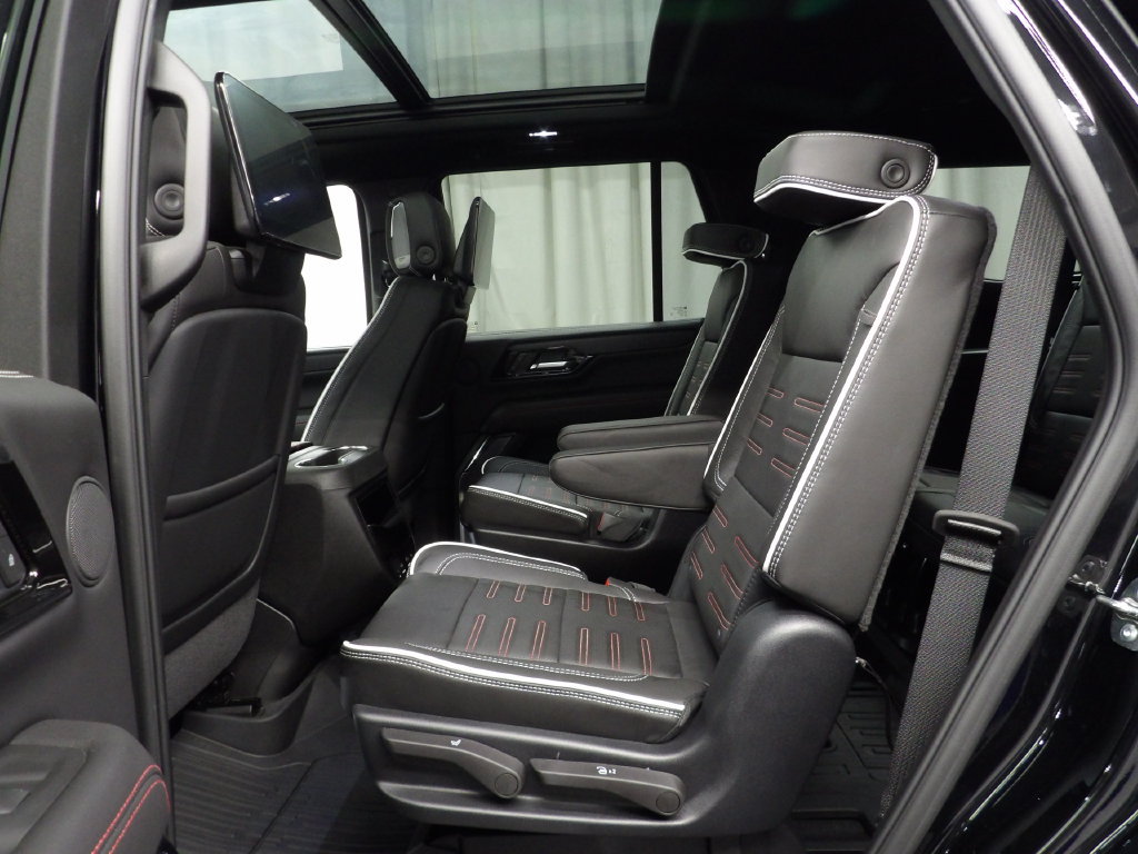 Used 2026 GMC Yukon AT4 Ultimate AWD/4WD image 13