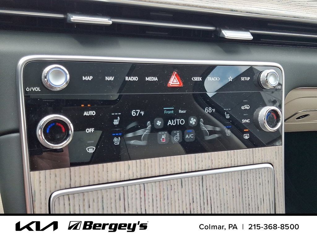 Used 2025 Genesis GV80 2.5T Prestige AWD/4WD image 19