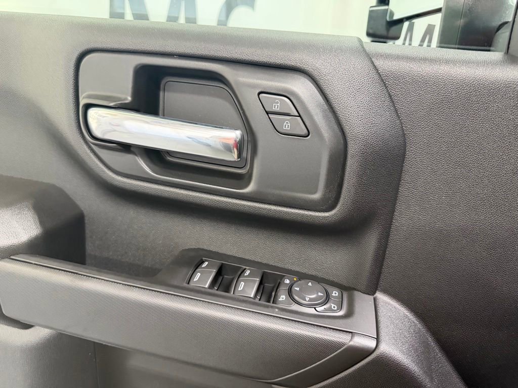 New 2026 Chevrolet Silverado 2500 Custom w/ Custom Value Package AWD/4WD image 11