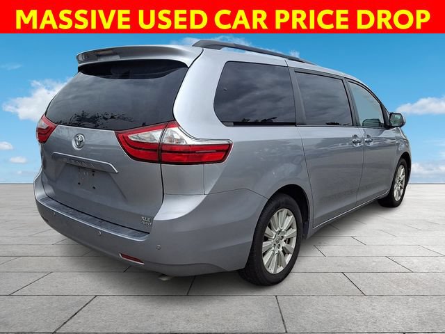 Certified 2017 Toyota Sienna XLE Premium AWD/4WD image 8