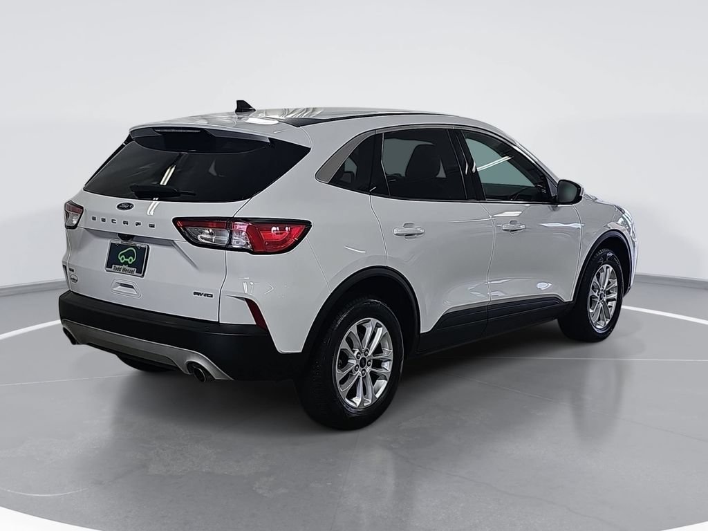 Used 2020 Ford Escape SE AWD/4WD image 3