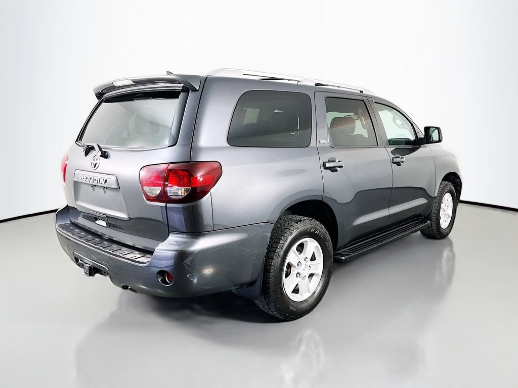 Used 2019 Toyota Sequoia SR5 AWD/4WD image 7