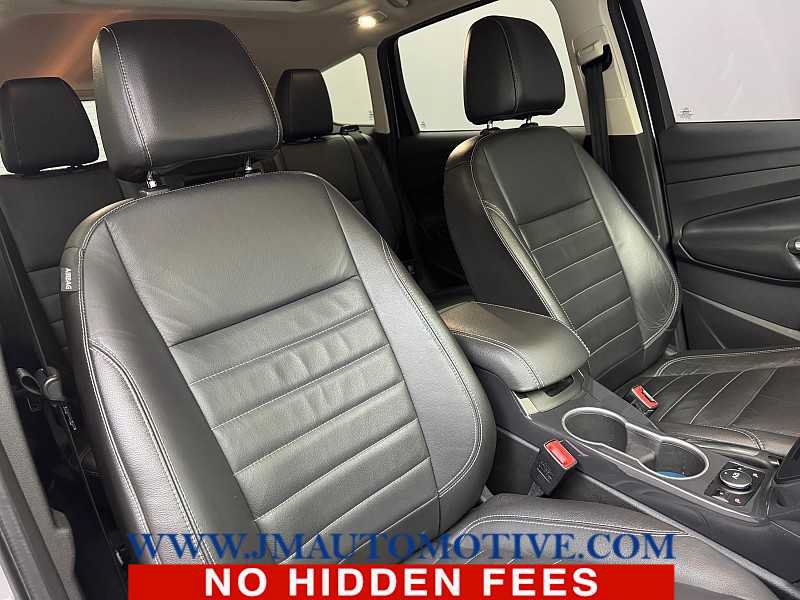 Used 2015 Ford Escape Titanium w/ Equipment Group 301A AWD/4WD image 20