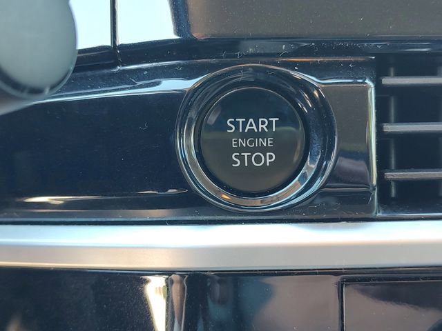 Used 2025 Nissan Pathfinder SL image 33