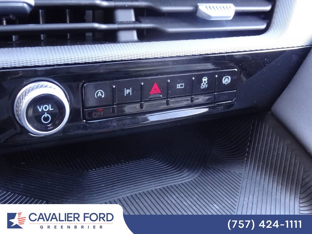 Used 2026 Ford Explorer ST-Line w/ ST-Line Street Pack AWD/4WD image 32