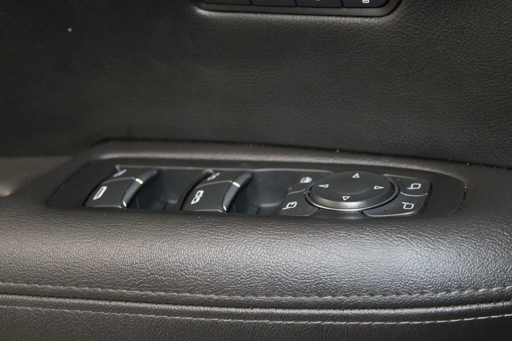 Used 2023 Cadillac XT5 Premium Luxury image 44