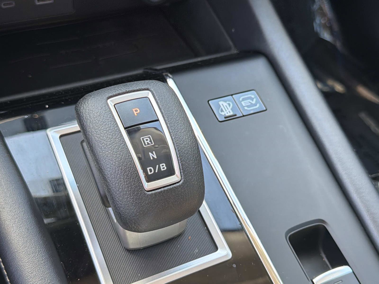 Used 2023 Mitsubishi Outlander ES image 26