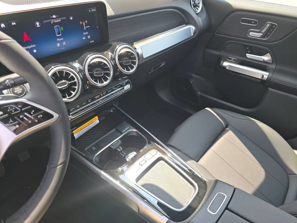 New 2026 Mercedes-Benz GLB 250 4MATIC image 30